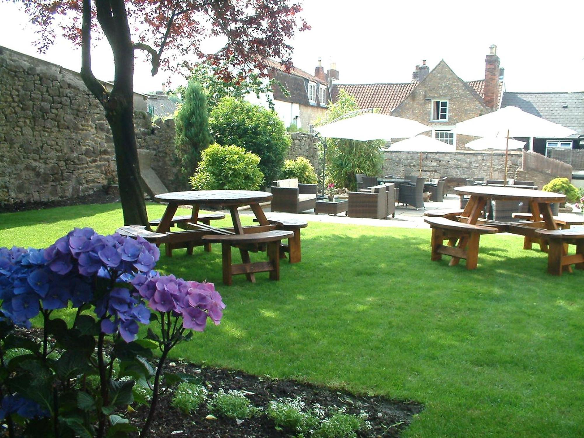 The George At Nunney Hotel 3*